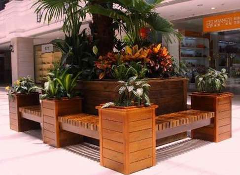 防腐木花箱适合使用在哪些地方