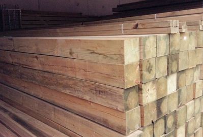 　如何挑选防腐木  　